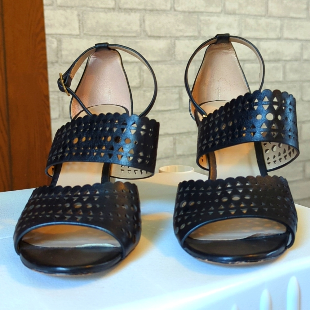 Tory Burch Perforated Gladiator Wedge Black Laser Cut Sandal Leather 9.5